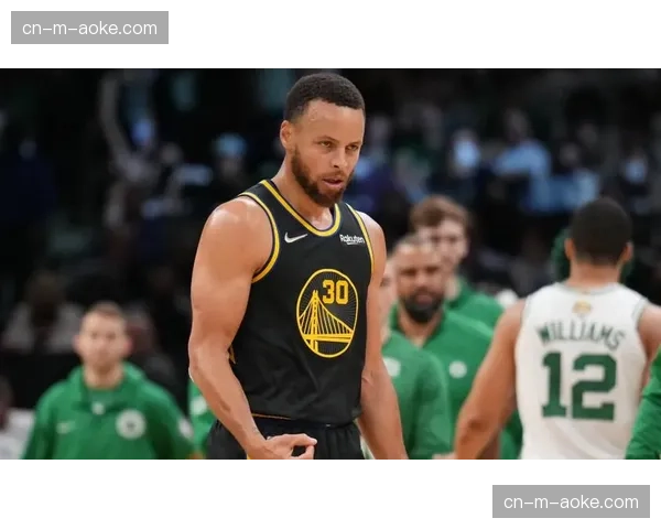 黄蜂体系转型成功:从手感依赖到控制篮板的战术进化 黄蜂体系转型成功:从手感依赖到控制篮板的战术进化